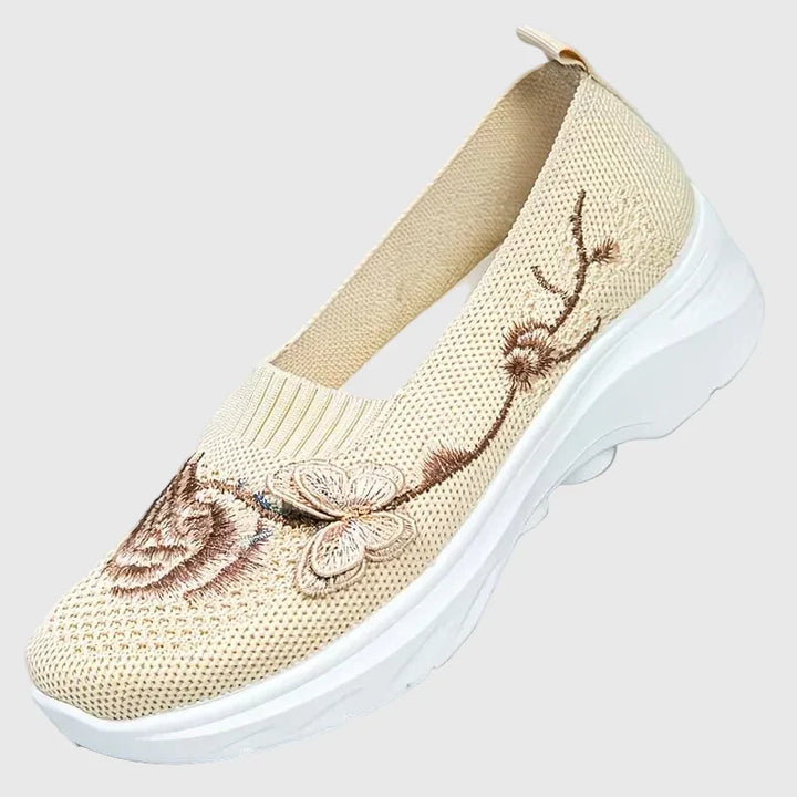 Leetha - Schmetterlingsgestickte Slipper